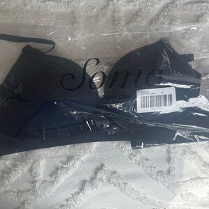 Soma Navy Embliss Wireless Bra NWT